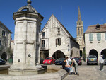 Eymet town square